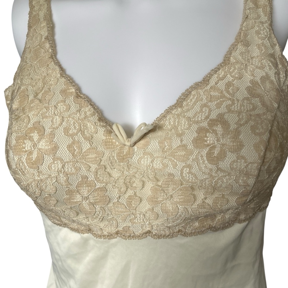 Vintage Lorraine Cream Camisole Fairy Coquette Lace Lightweight Romantic - Picture 5 of 8